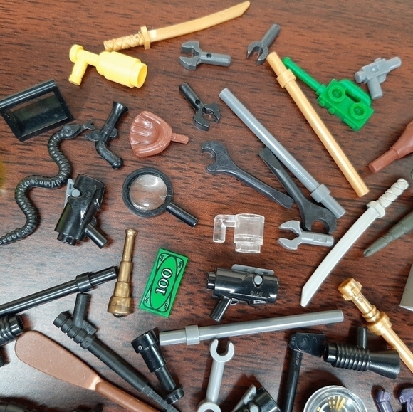 Lego Minifigure Tools Accessories Christmas Holiday Gift Stocking Unisex - Picture 5 of 5